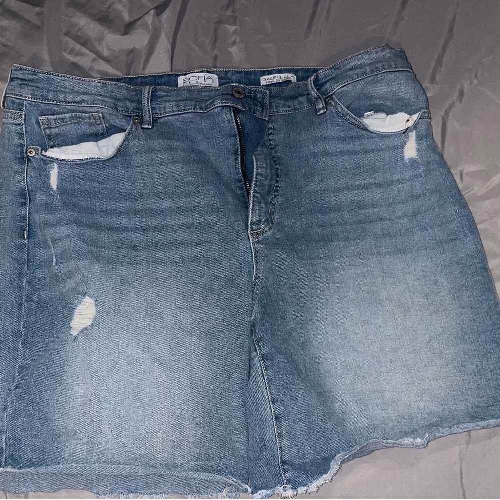 Sofia by Sofia Vergara Blue Denim Bermuda Shorts